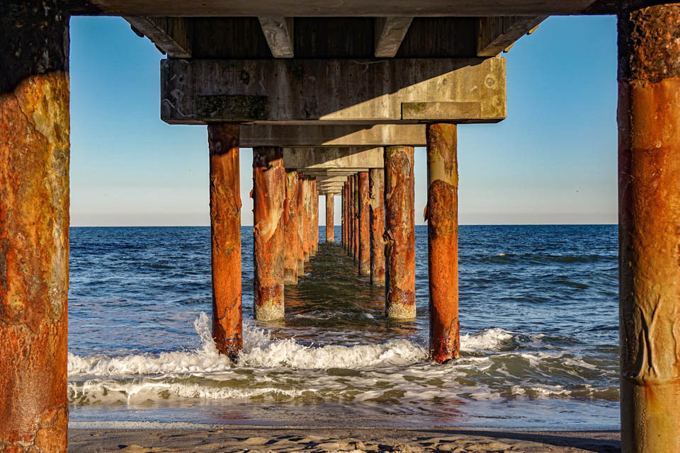 2 Have fun at the St Augustine Beach and Pier