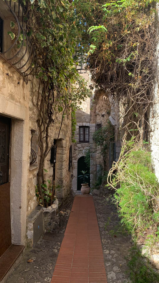 Eze