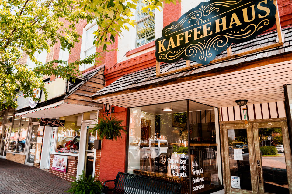 9 Dine in downtown Ellijay top things to do RV trip
