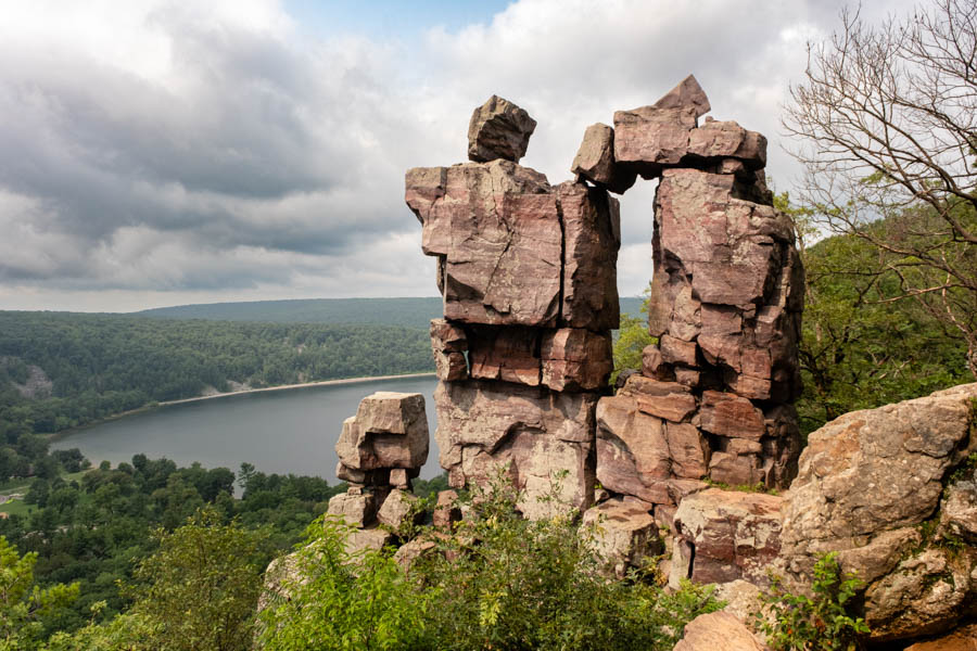 2 Best hiking in Baraboo Devils Lake State Park Devils Doorway Must see top things to do