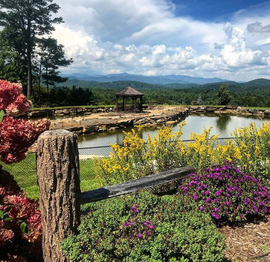 Mountain Falls Luxury Motorcoach Resort Lake Toxaway, North Carolina