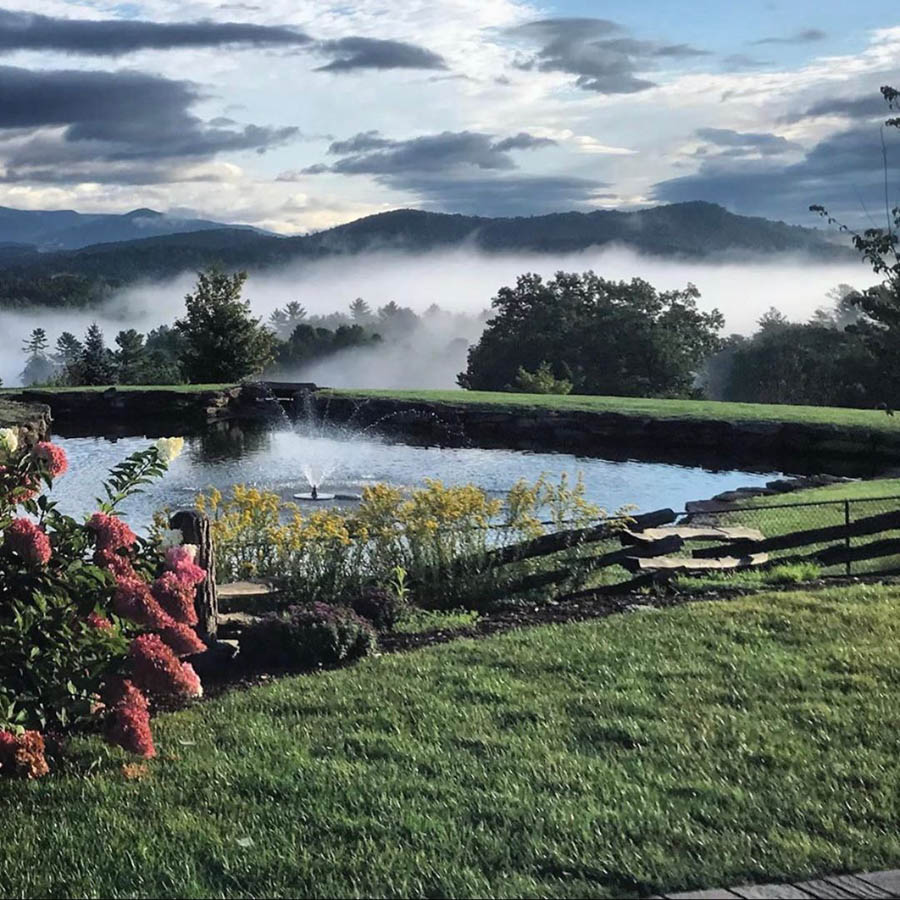 Mountain Falls Luxury Motorcoach Resort Lake Toxaway, North Carolina
